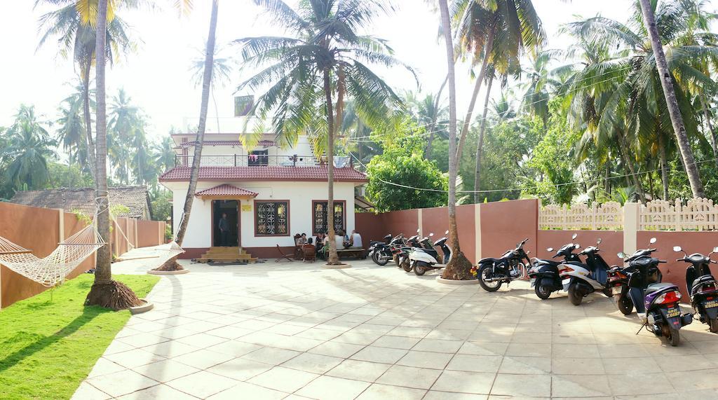 Wanderers Hostel Morjim Exteriér fotografie
