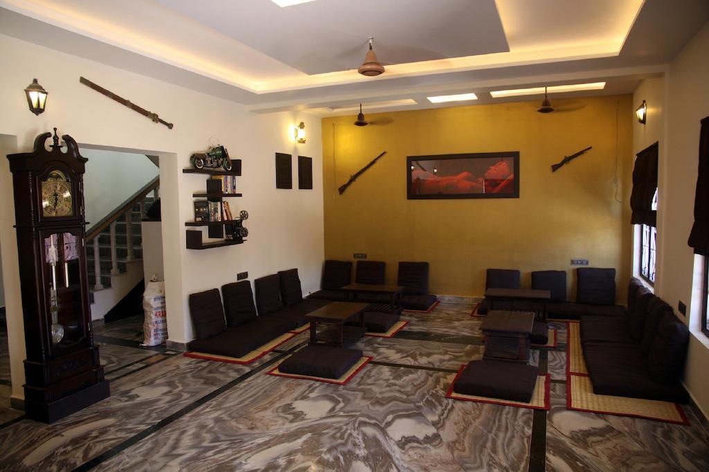 Wanderers Hostel Morjim Exteriér fotografie