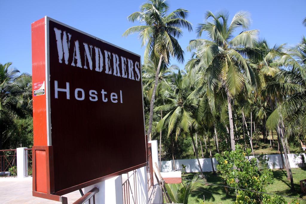 Wanderers Hostel Morjim Exteriér fotografie